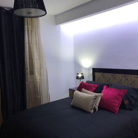 Apartamentos Las Ferrerias Arenas de San Pedro Esterno foto